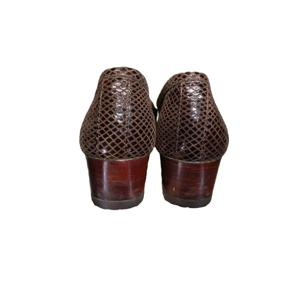 Stuart Weitzman Size 9 N Narrow Brown Serpentine Snake Print Wooden Wedges Chain - Picture 7 of 12